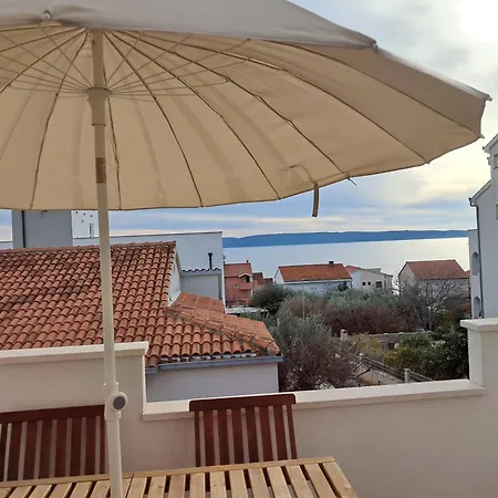 Apartment Mina *