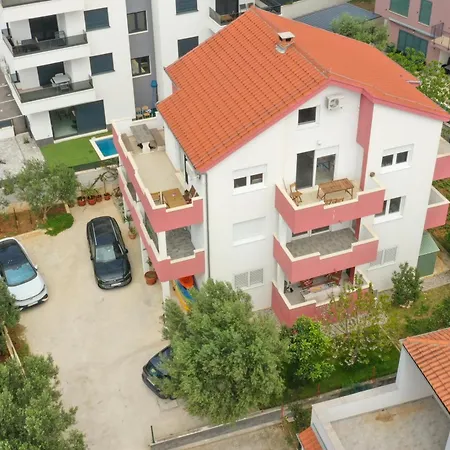 Mina Apartman