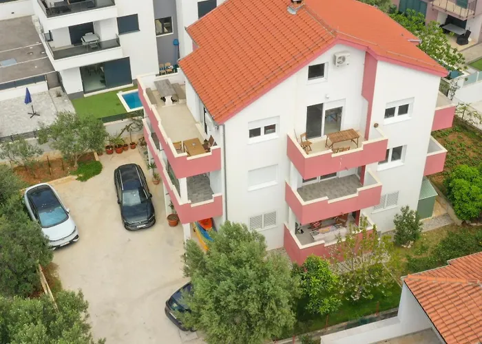 Mina Apartman